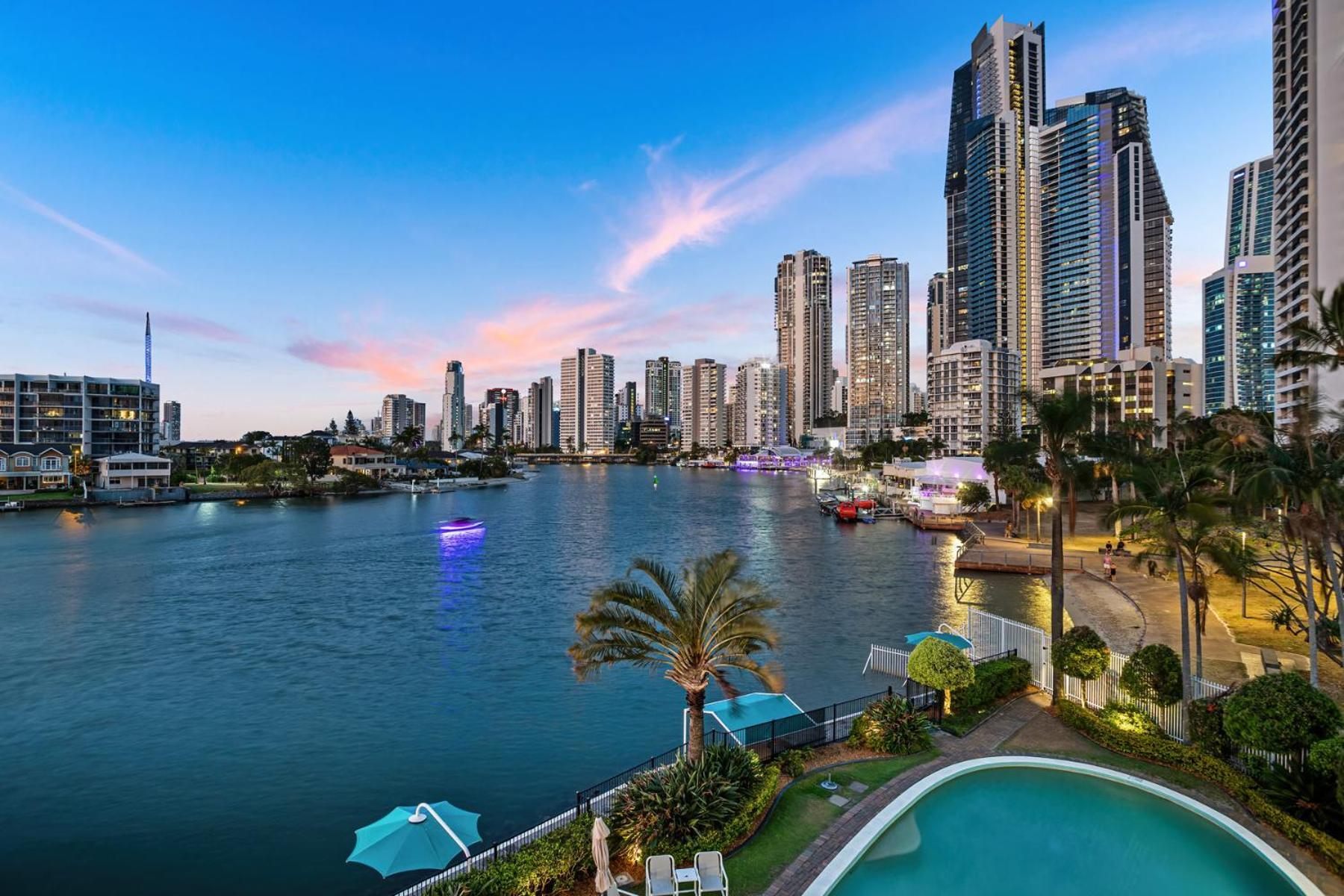 Amazing Water Views Surfers Paradise โกลด์โคสต์ ภายนอก รูปภาพ